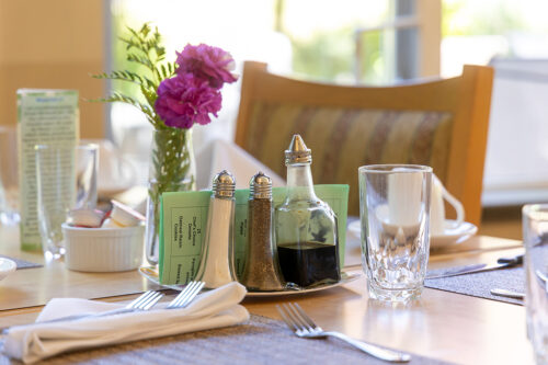 Cedars dining room
