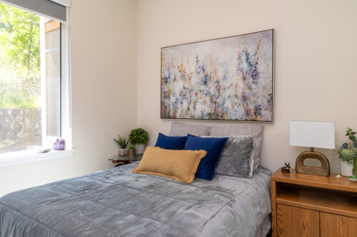 Woodlands unit bedroom